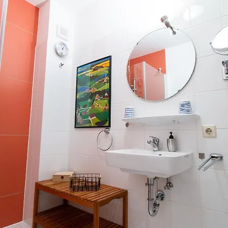 Sellin - Am Neuensiener 08 *